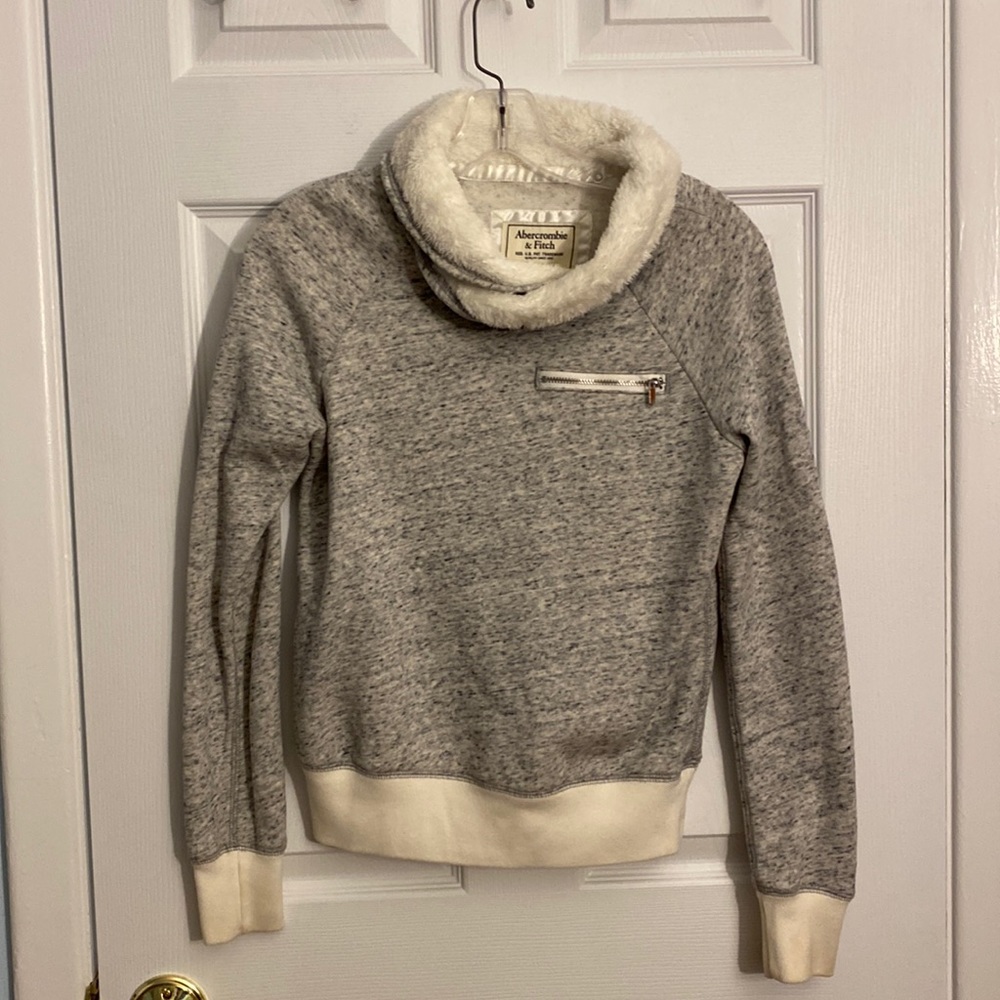Abercrombie & Fitch XS fur collar sweater (Heathered grey)